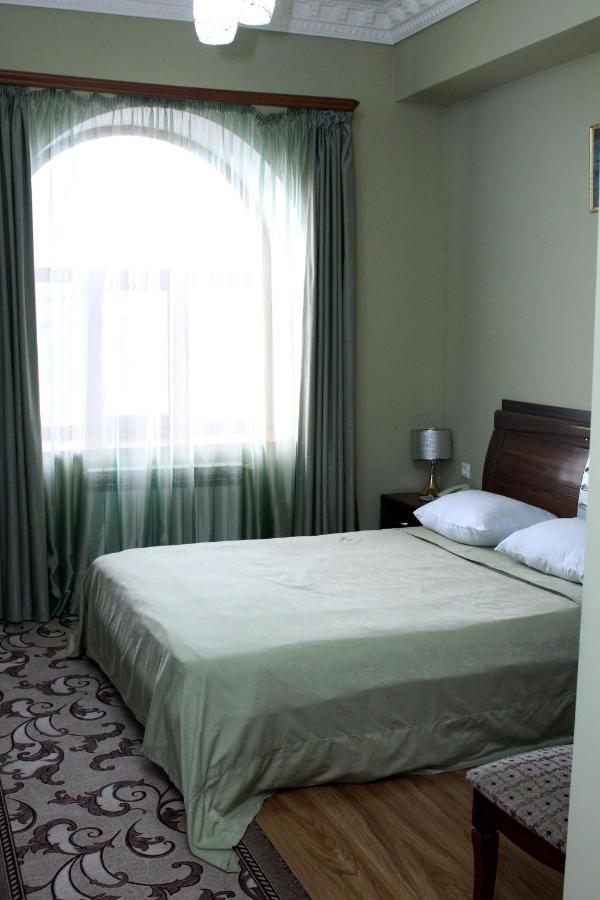 Golden Apricot Bed & Breakfast Ghiumri Exterior foto