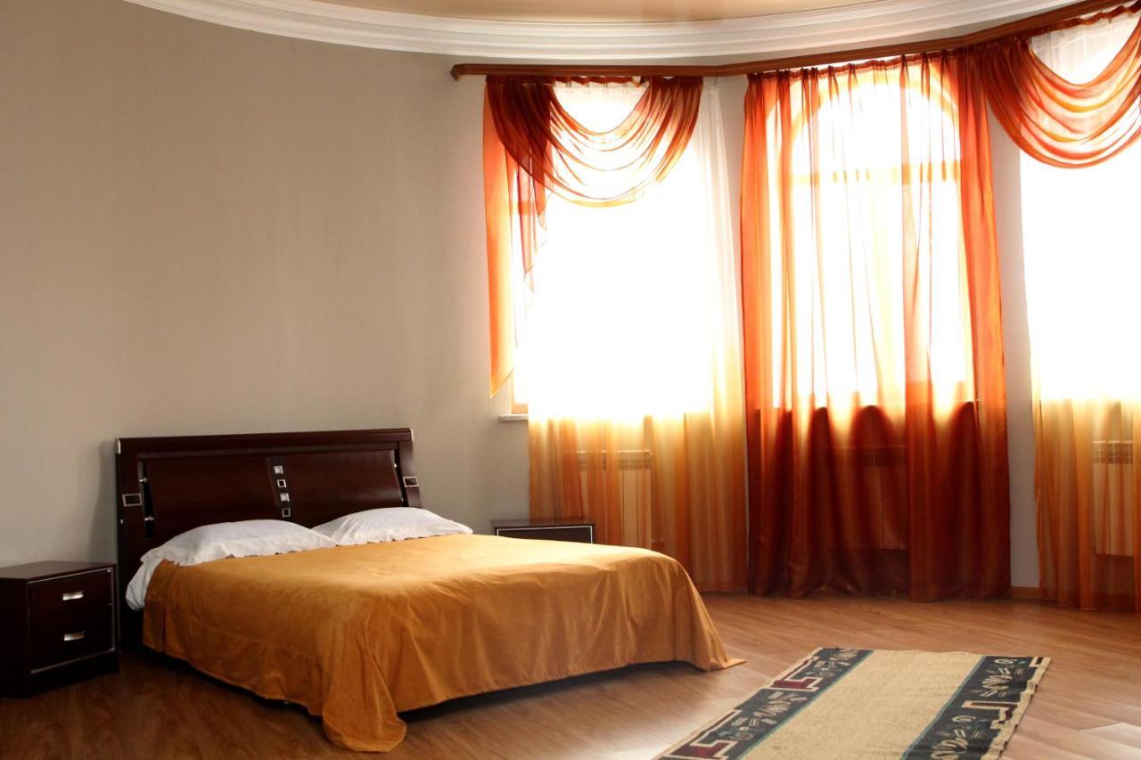 Golden Apricot Bed & Breakfast Ghiumri Exterior foto