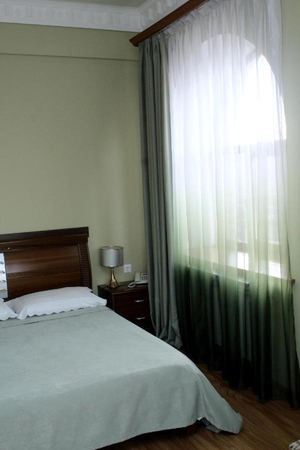 Golden Apricot Bed & Breakfast Ghiumri Exterior foto