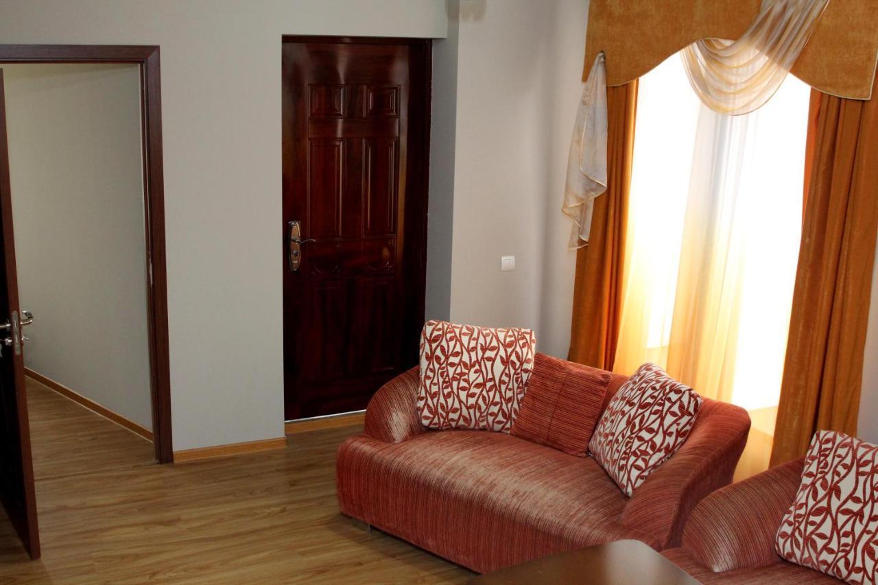Golden Apricot Bed & Breakfast Ghiumri Exterior foto