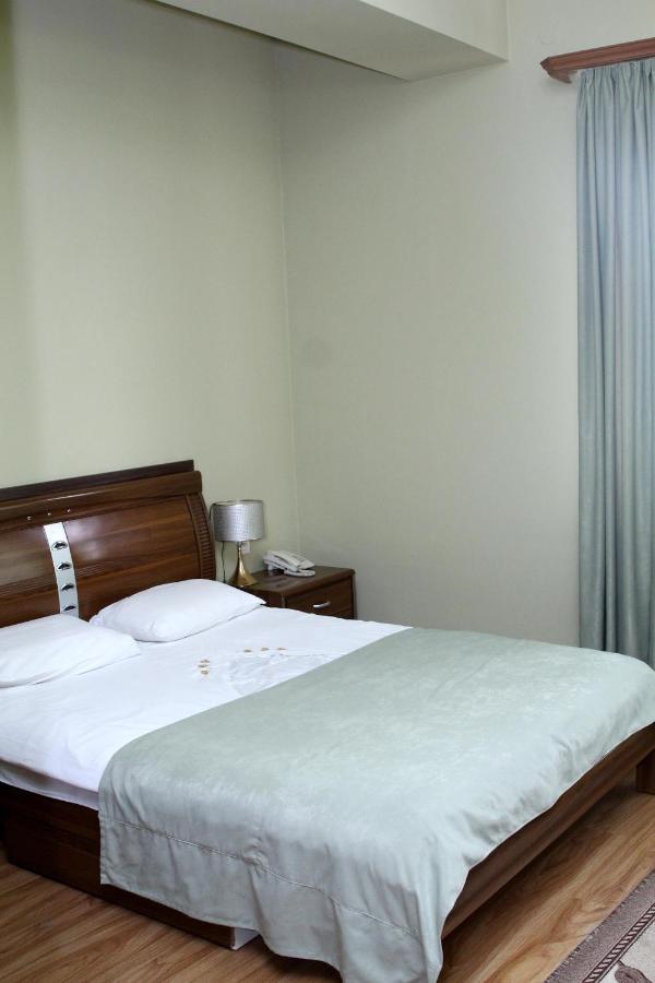 Golden Apricot Bed & Breakfast Ghiumri Exterior foto