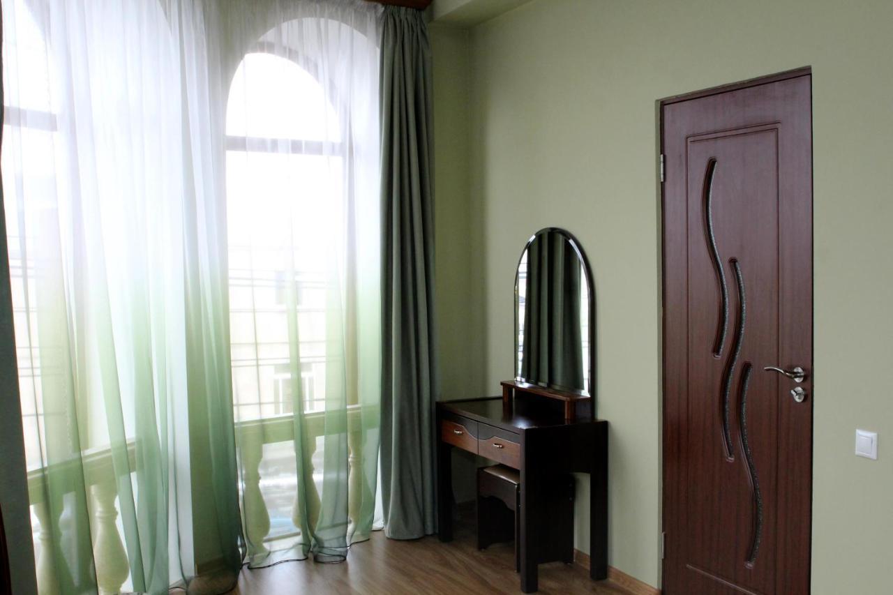 Golden Apricot Bed & Breakfast Ghiumri Exterior foto