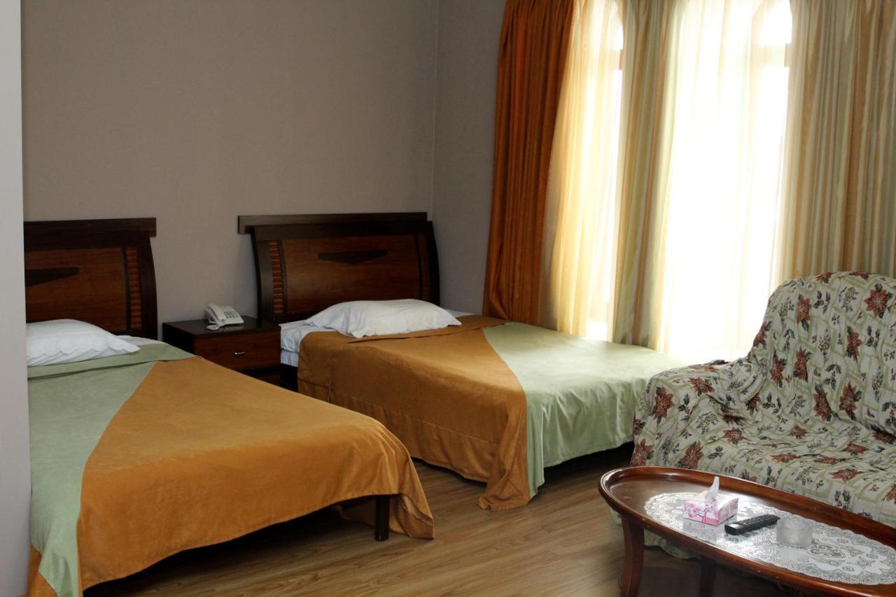 Golden Apricot Bed & Breakfast Ghiumri Exterior foto